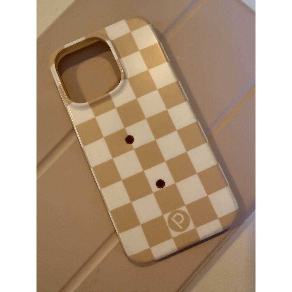 Sand Dollar Checkered Loopy Case - iPhone 12/12Pro - Picture 4 of 5